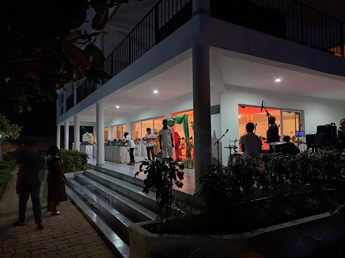 Aux 2 Metis Hotel Toliara Luaran gambar