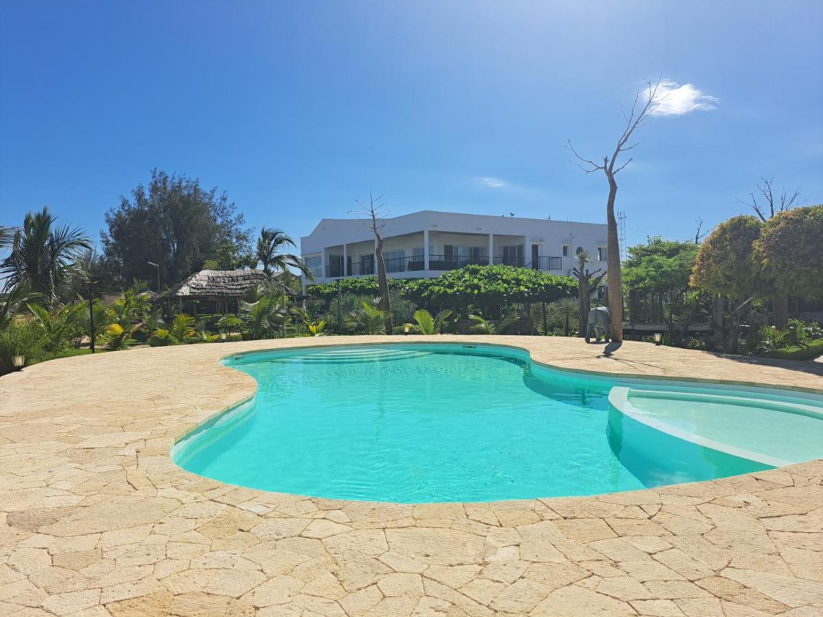 Aux 2 Metis Hotel Toliara Luaran gambar