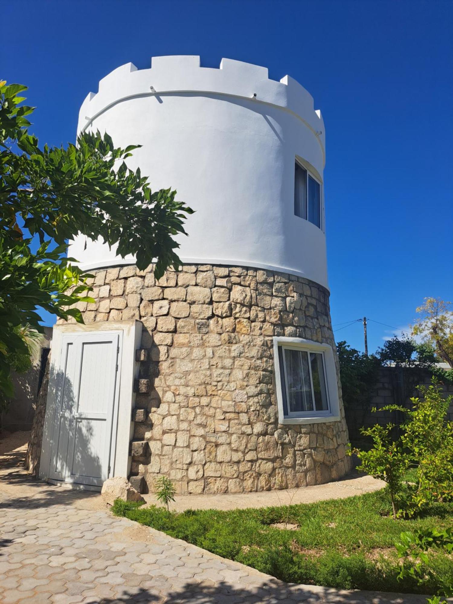 Aux 2 Metis Hotel Toliara Luaran gambar