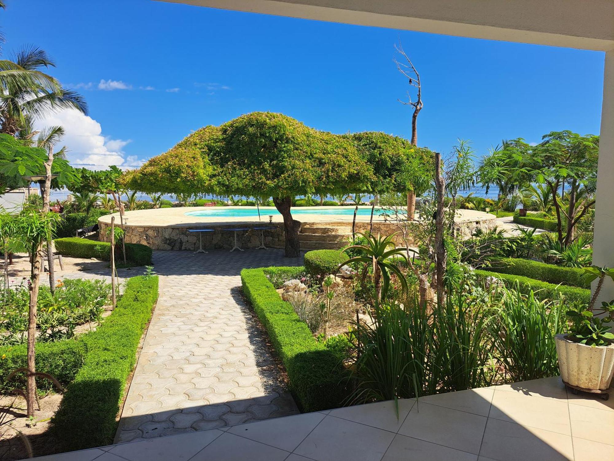 Aux 2 Metis Hotel Toliara Luaran gambar